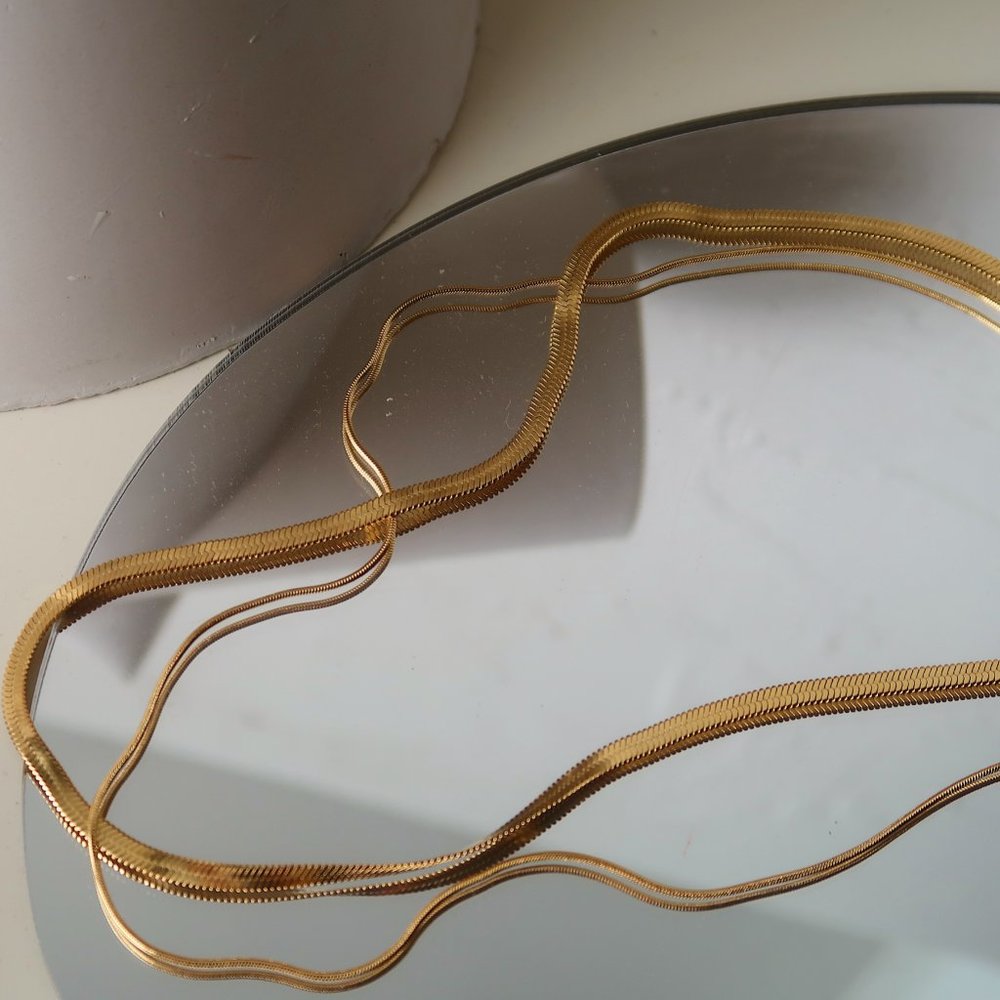NEW 18K Gold Plated Layered Snake Chain Necklace - Picture 2 of 9